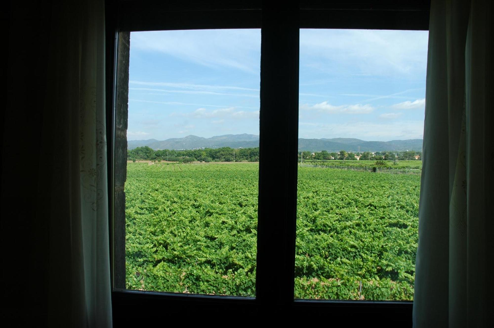 Hotel Restaurant El Bosc Banyeres del Penedes Exterior photo